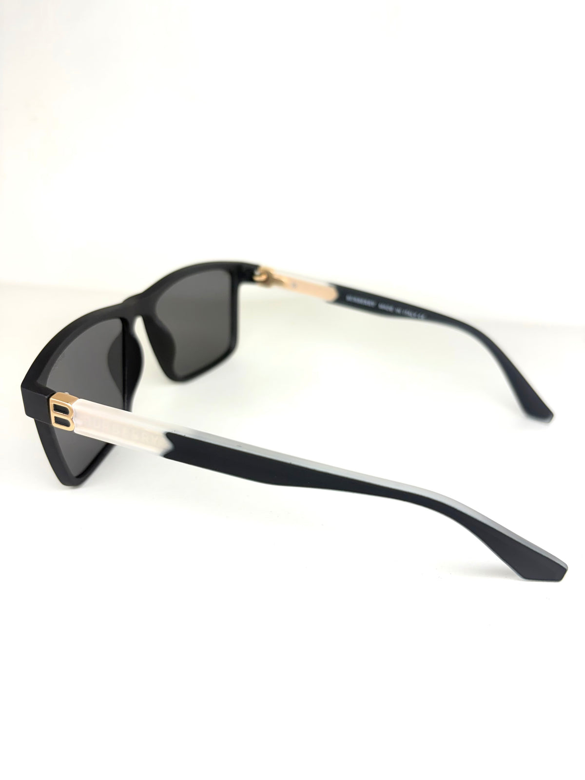 Rb shades brbry sunglass with box