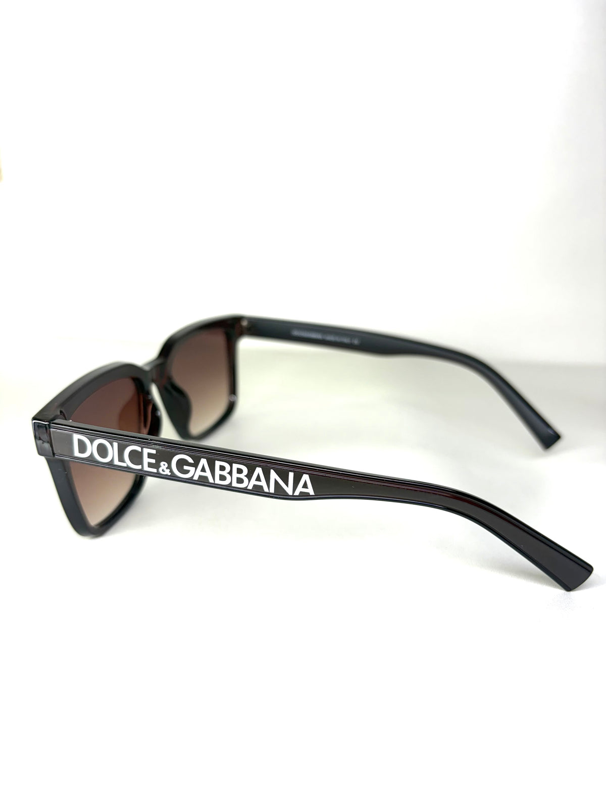 Rb shades dg sunglass with box