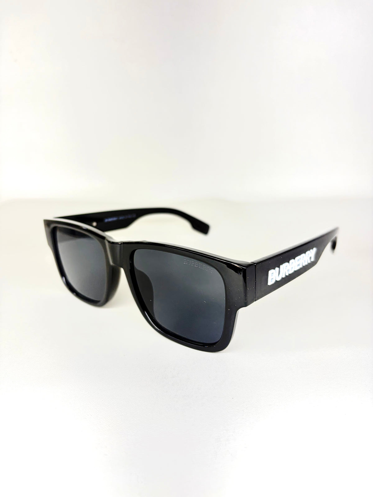 Rb brbry shades with box